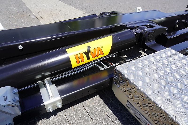 Hyva hook-lift hoist T-20-60-S