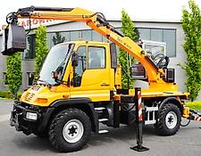 Mercedes-Benz universal communal machine UNIMOG U300