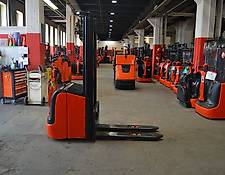 Linde L14 // HH 4.700 mm / FH 1.640 mm / Batt. Bj. 2018 / Servo / Triplex
